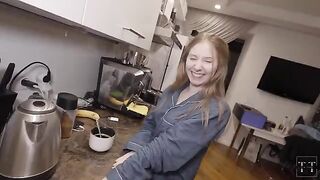 A sexy girl made a stunning wish in the morning, coming true
