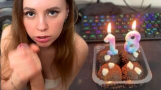A man gave his girlfriend a hard cock as a gift, and she liked it