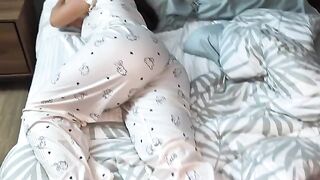 A hot step mom seduced me and we fucked hard in POV style