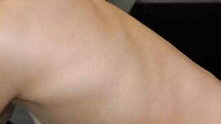 A cute 18-year-old girl showed her juicy asset in the kitchen, looking amazing