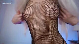 Fit cutie EmiliaBunny rides and sucks cock like a bad girl, showcasing her juicy ass
