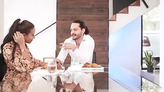 Therapist invited the patient to her house for a dinner date