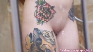Guy fucked his stepsister in the shower, she didn’t mind the intimacy