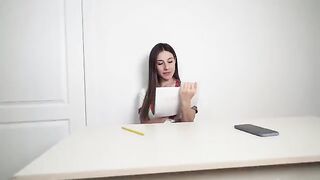 The student drew a dick and got cream on her pussy during the lesson